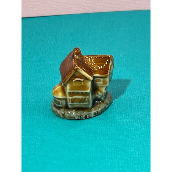 Wade England Humpty Dumpty Jack's House Miniature Porcelain Ceramic Figurine - Picture 3 of 8